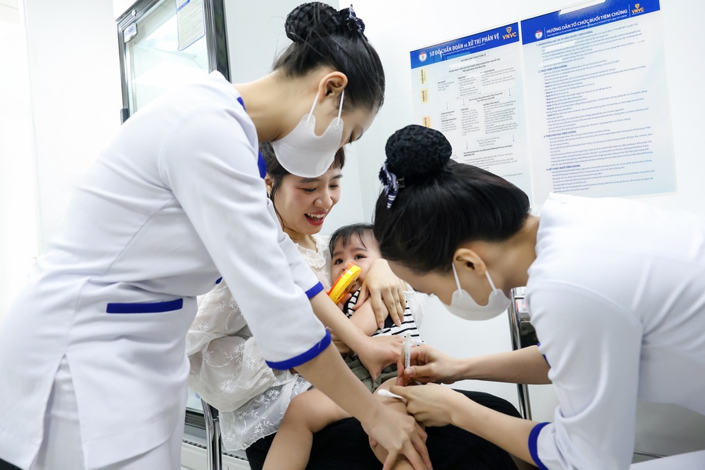 VNVC ra mắt vaccine thế hệ mới phòng bệnh não mô cầu có nguy cơ tử vong cao - 2 VNVC ra mắt vaccine thế hệ mới phòng bệnh não mô cầu có nguy cơ tử vong cao - 2