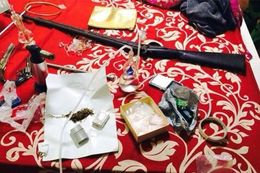 Hà Nội: Phát hiện nhiều súng, đạn tại tụ điểm ma túy