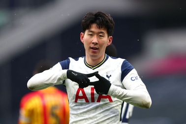 Kane, Son Heung Min tỏa sáng, HLV Mourinho tạm thời an toàn