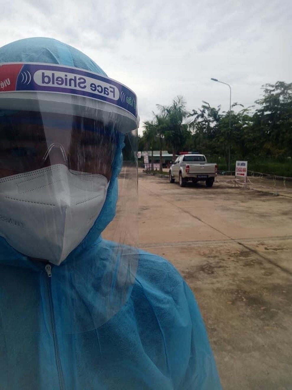 Xúc động bức thư bé trai gửi bố mẹ đang xa nhà để đi chống dịch - 3 Xúc động bức thư bé trai gửi bố mẹ đang xa nhà để đi chống dịch - 3
