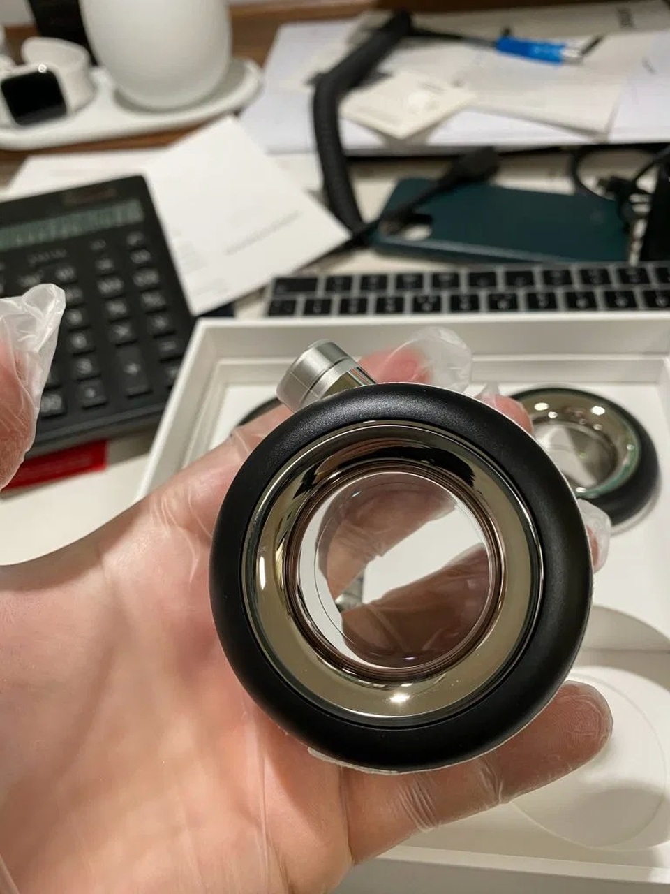 Cận cảnh bộ bánh xe dành cho Mac Pro có giá bằng một chiếc iPhone 11 - 6 Cận cảnh bộ bánh xe dành cho Mac Pro có giá bằng một chiếc iPhone 11 - 6