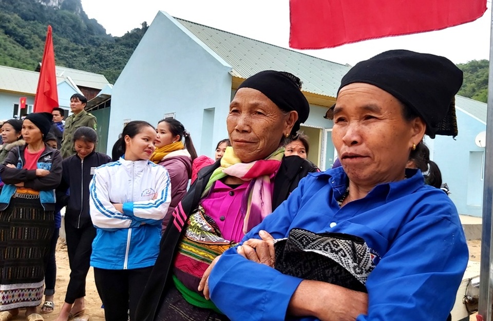 Tết sớm nơi bản làng vùng biên từng bị cơn lũ kinh hoàng quét qua - 9 Tết sớm nơi bản làng vùng biên từng bị cơn lũ kinh hoàng quét qua - 9