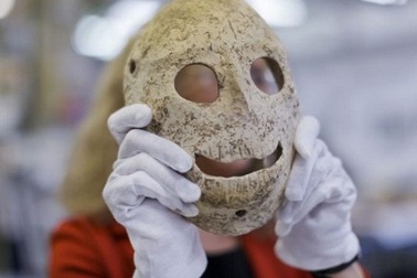 Bí ẩn những chiếc mặt nạ 9.000 năm tuổi