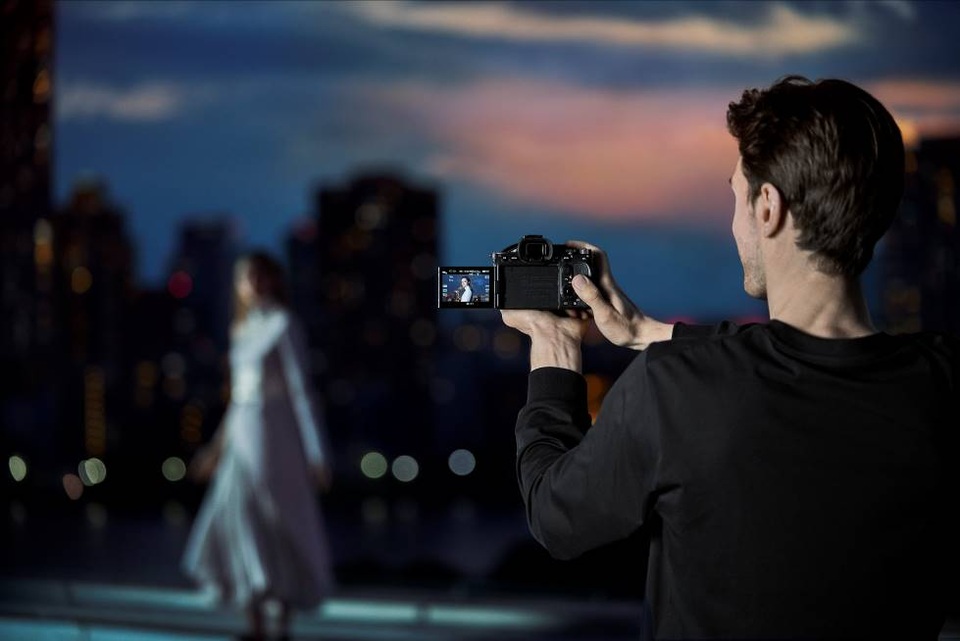 Sony Alpha 7S III – Nâng tầm hình ảnh chinh phục mọi thử thách - 2 Sony Alpha 7S III – Nâng tầm hình ảnh chinh phục mọi thử thách - 2