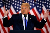 Ông Trump trút giận trên Twitter trong những ngày “căng như dây đàn”