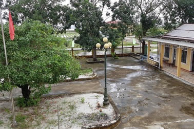 Xã nghèo “thắt lưng buộc bụng” trả nợ do lãnh đạo chi tiêu quá đà