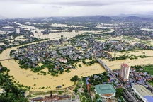 Chung tay giúp người dân miền Bắc vượt qua cơn lũ dữ