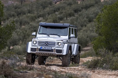 Mercedes-Benz G500 4x4² - Xe off-road cho nhà giàu