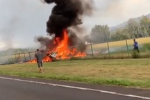 Máy bay gặp nạn bốc cháy như cầu lửa ở Hawaii, 9 người chết