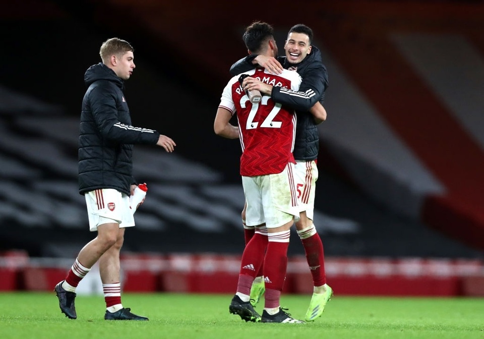 Arsenal 3-1 Chelsea: Kịch bản bất ngờ - 2 Arsenal 3-1 Chelsea: Kịch bản bất ngờ - 2