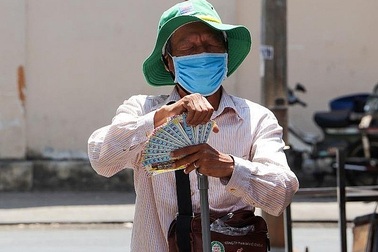 Nhóm lao động tự do cần gì để nhận tiền từ gói hỗ trợ 62.000 tỷ đồng?