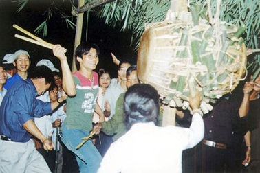 Ma Coong - tiếng trống thiêng chao đảo đại ngàn...