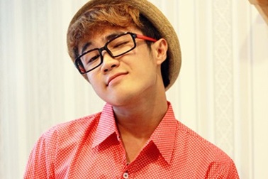 Chàng sinh viên khiến dân mạng bật cười trên Youtube