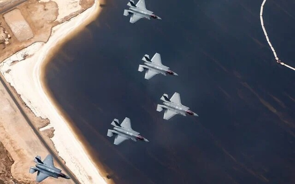 Máy bay Israel sắp tấn công Iran bất ngờ quay đầu sau cuộc gọi từ ông Trump - 1 Máy bay Israel sắp tấn công Iran bất ngờ quay đầu sau cuộc gọi từ ông Trump - 1