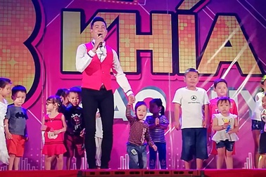 Nguyễn Phi Hùng sôi động với Alibaba.