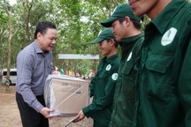 Đoàn công tác Bộ Nội vụ nắm bắt an toàn vệ sinh lao động tại Vũng Tàu