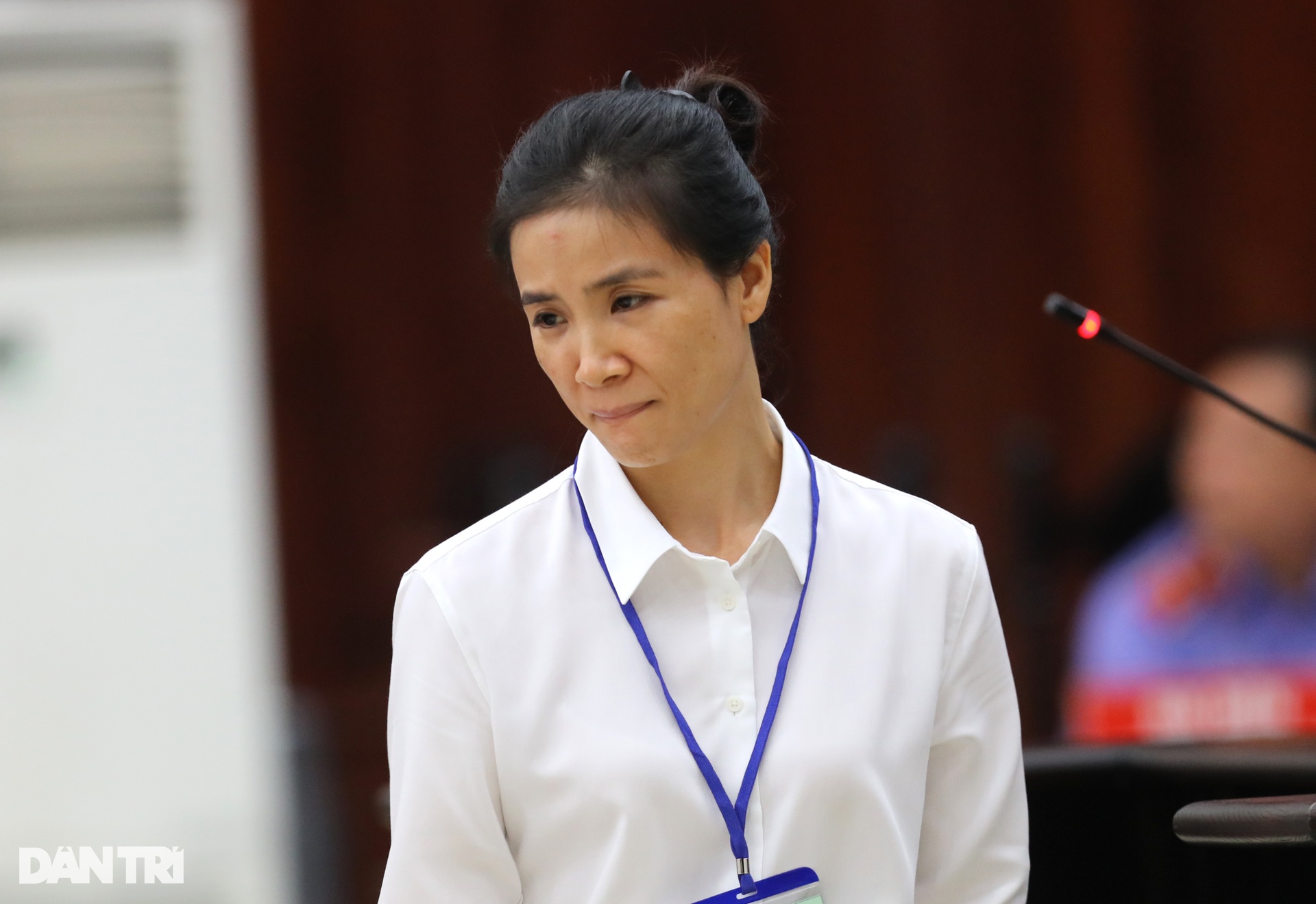 Bà Nguyễn Phương Hằng xuất hiện tại tòa sau 6 tháng lĩnh án tù - 7 Bà Nguyễn Phương Hằng xuất hiện tại tòa sau 6 tháng lĩnh án tù - 7
