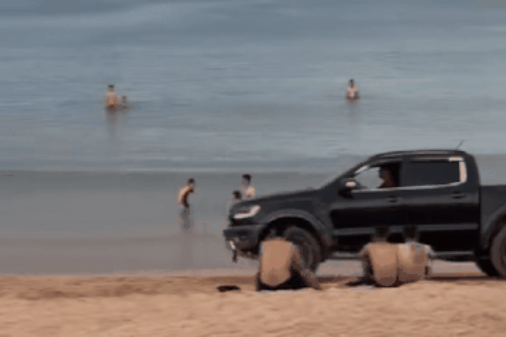 Điểm tuần: Xét xử tài xế Lexus, cân rác tính tiền, ô tô làm loạn bãi biển - 3 Điểm tuần: Xét xử tài xế Lexus, cân rác tính tiền, ô tô làm loạn bãi biển - 3