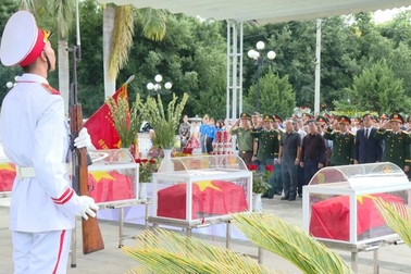 Điện Biên tăng cường quản lý, chăm sóc các công trình ghi công liệt sĩ