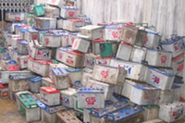 Bắt giữ hơn 10 tấn rác thải độc hại nhập lậu
