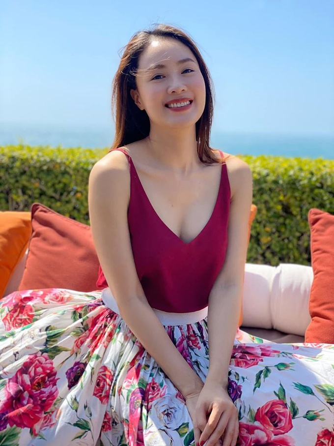 Nàng công sở học "bí kíp" lên đồ của diễn viên Hồng Diễm - Ảnh 11. Nàng công sở học "bí kíp" lên đồ của diễn viên Hồng Diễm - Ảnh 11.