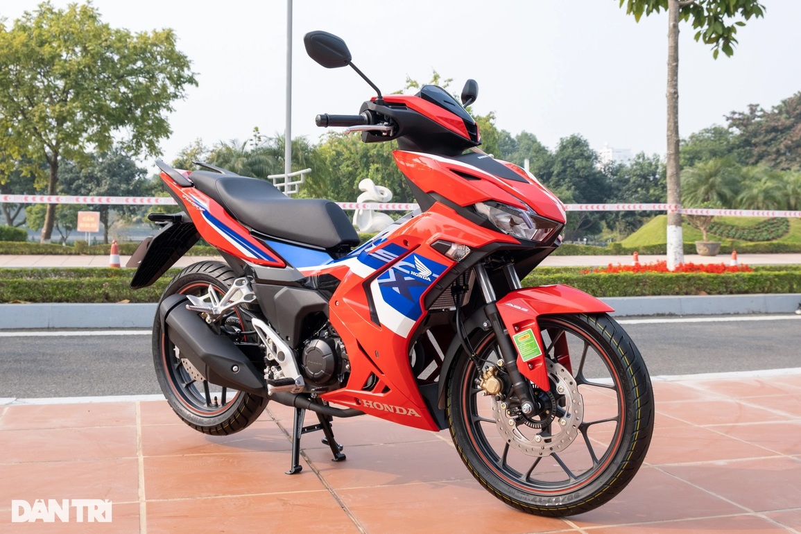 Honda Winner X mới có thêm tiện ích, tăng sức cạnh tranh với Yamaha Exciter - 3 Honda Winner X mới có thêm tiện ích, tăng sức cạnh tranh với Yamaha Exciter - 3
