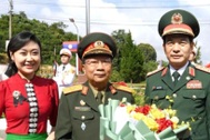 Bộ trưởng Quốc phòng Việt - Lào dự giao lưu hữu nghị quốc phòng biên giới