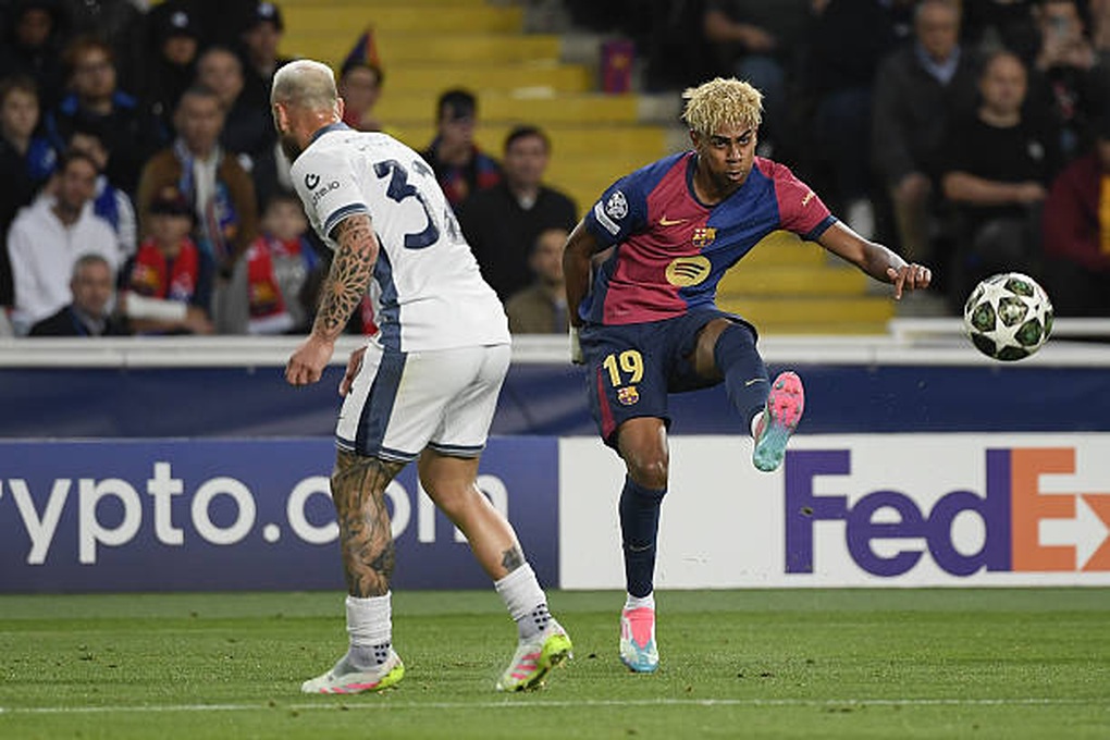 Lamine Yamal lập kỷ lục ở Champions League, truyền thông thế giới thán phục - 1 Lamine Yamal lập kỷ lục ở Champions League, truyền thông thế giới thán phục - 1