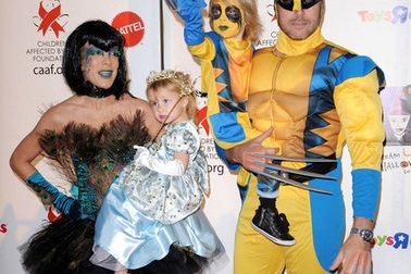 “Sao” tưng bừng tiệc Halloween 