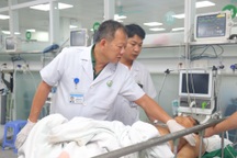 Ca nặng vụ lũ quét kinh hoàng ở Làng Nủ chuyển đến Bệnh viện Việt Đức