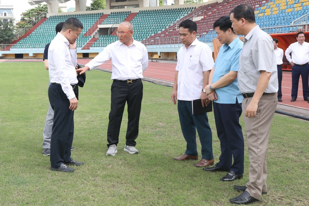 HLV Park Hang Seo trăn trở về phát triển bóng đá trẻ Việt Nam - 2 HLV Park Hang Seo trăn trở về phát triển bóng đá trẻ Việt Nam - 2