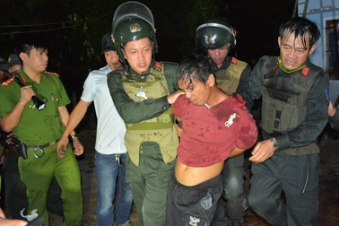 Nghi phạm chém 2 ông cháu thương vong biểu hiện tâm lý không bình thường