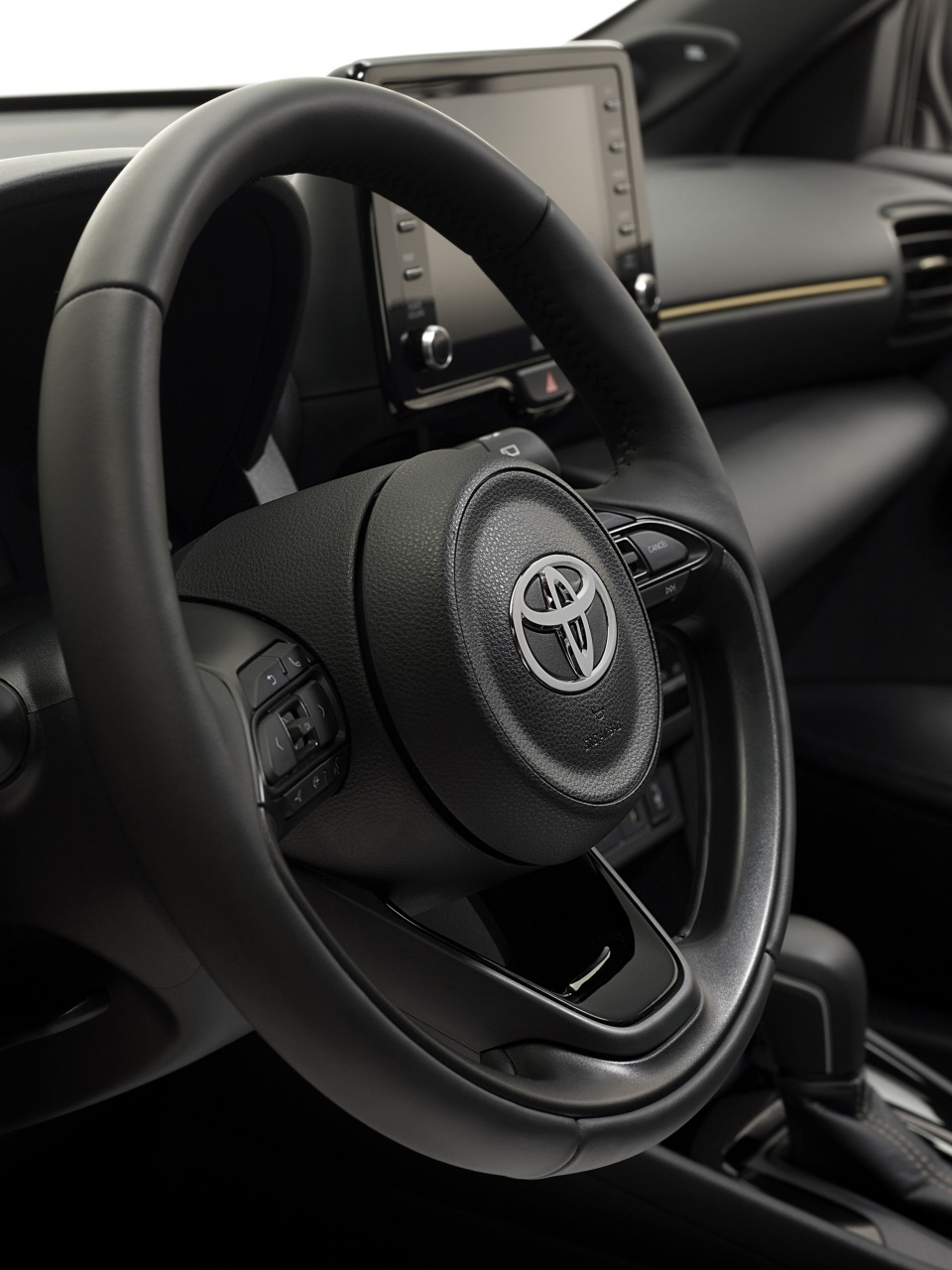 Toyota Yaris Cross Adventure 2021 chào sân, phân khúc miniSUV thêm sôi động - 13 Toyota Yaris Cross Adventure 2021 chào sân, phân khúc miniSUV thêm sôi động - 13