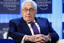 Ông Kissinger dự đoán thời điểm Nga - Ukraine hòa đàm chấm dứt xung đột