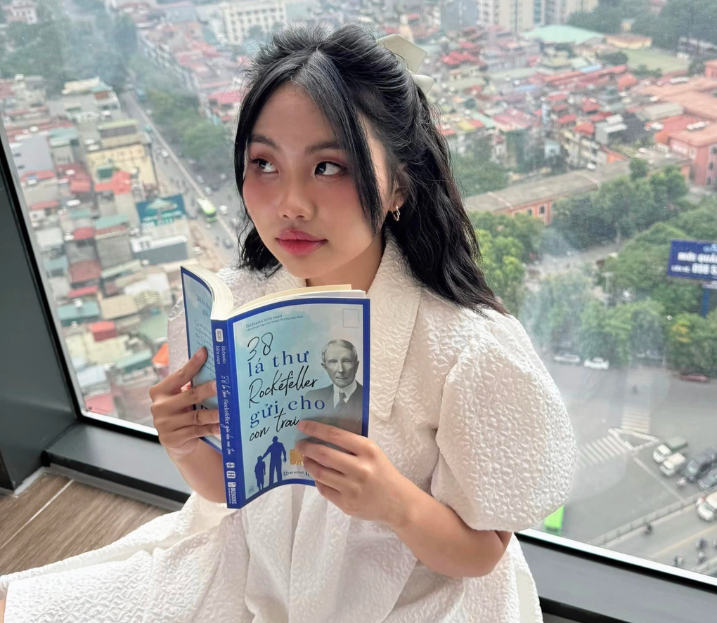 Vụ clip nhạy cảm: Phương Mỹ Chi báo công an, nhờ chuyên gia an ninh mạng - 1 Vụ clip nhạy cảm: Phương Mỹ Chi báo công an, nhờ chuyên gia an ninh mạng - 1