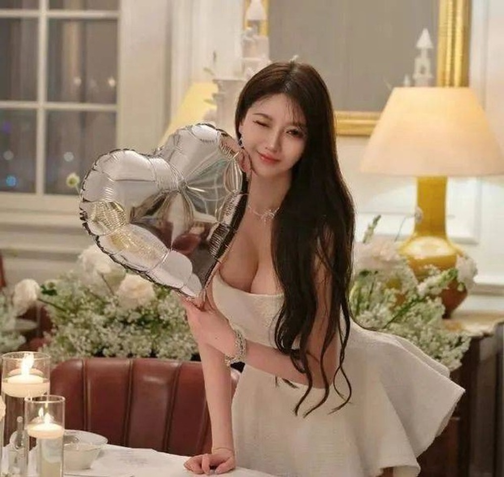 Bạn gái xinh đẹp đang nắm giữ trái tim của tài tử Huỳnh Hiểu Minh - 4 Bạn gái xinh đẹp đang nắm giữ trái tim của tài tử Huỳnh Hiểu Minh - 4
