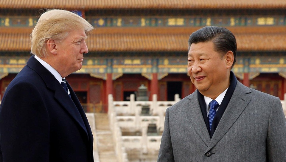 Những món quà độc đáo ông Trump từng tặng các lãnh đạo thế giới - 2 Những món quà độc đáo ông Trump từng tặng các lãnh đạo thế giới - 2