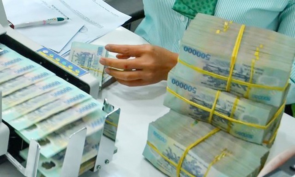 Ế tiền, ngân hàng đồng loạt giảm lãi suất mua nhà, sắm xe - 1 Ế tiền, ngân hàng đồng loạt giảm lãi suất mua nhà, sắm xe - 1