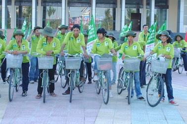 Ra quân đạp xe vì môi trường