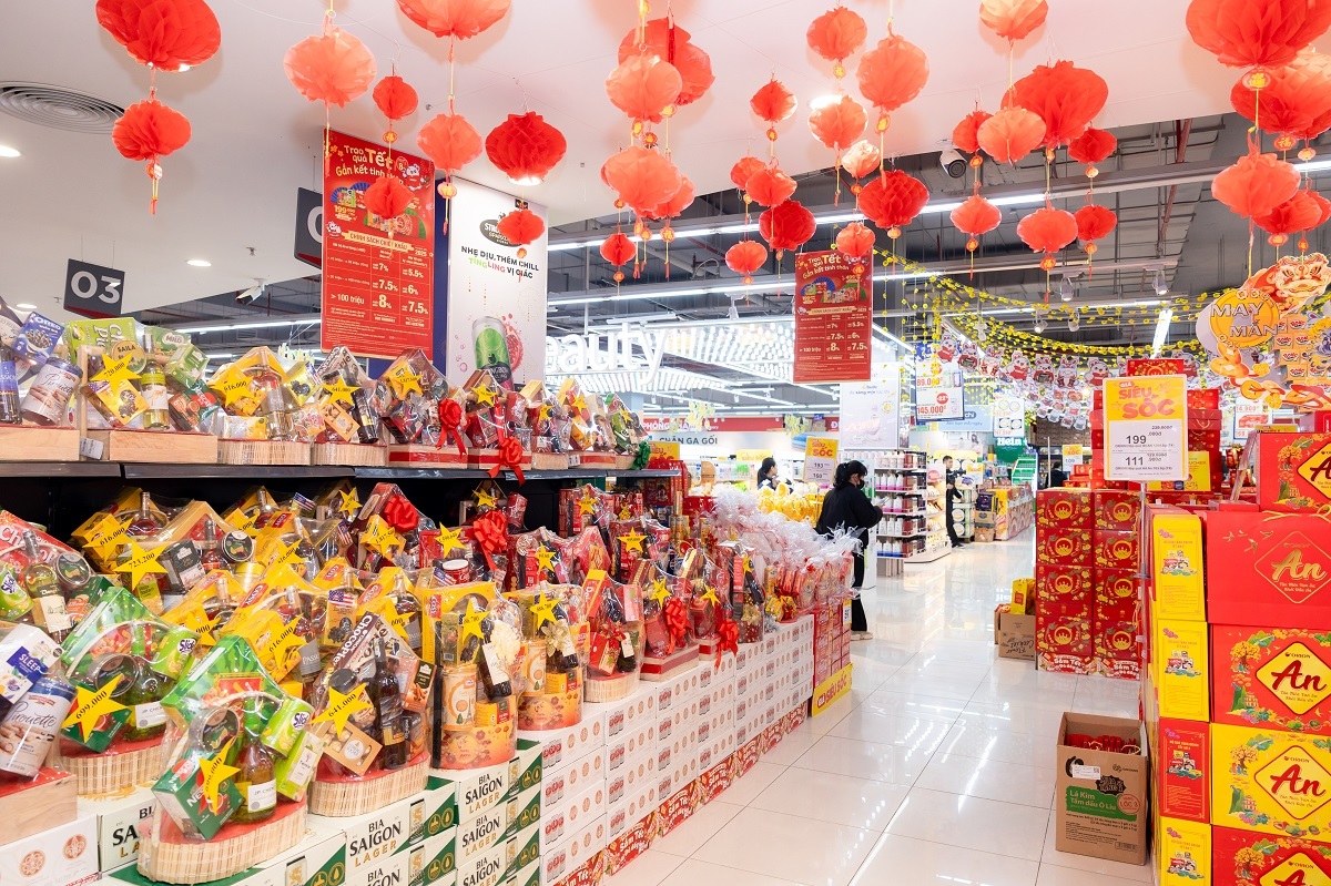 ស្វាគមន៍ឆ្នាំពស់ឆ្នាំ 2025 នៅ Vincom: ស្វាគមន៍ខ្ញុំថ្មី - ពិធីបុណ្យនិទាឃរដូវរីករាយ - 2 Đón Tết Ất Tỵ 2025 tại Vincom: Vui chào tôi mới - Hội Xuân phơi phới - 2