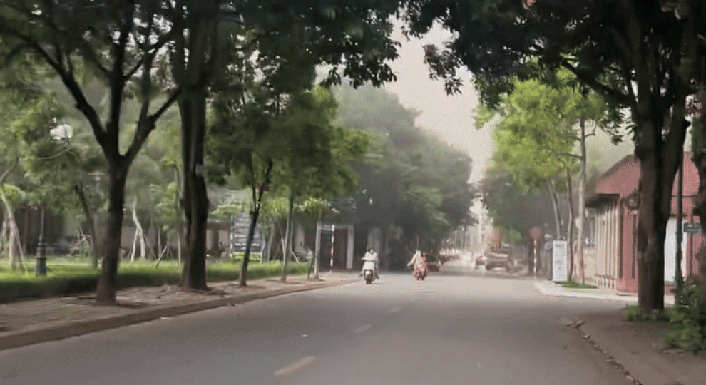 Khoảnh khắc thời tiết Hà Nội trở mặt trong vài giây, hút triệu lượt xem - 1 Khoảnh khắc thời tiết Hà Nội trở mặt trong vài giây, hút triệu lượt xem - 1