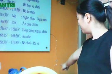 Hà Nội: Hàng chục hộ dân “sống trong sợ hãi” dưới chân cẩu tháp khổng lồ