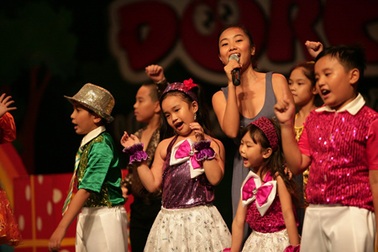 Dàn sao “so tài” cùng những giọng ca nhí Đồ Rê Mí