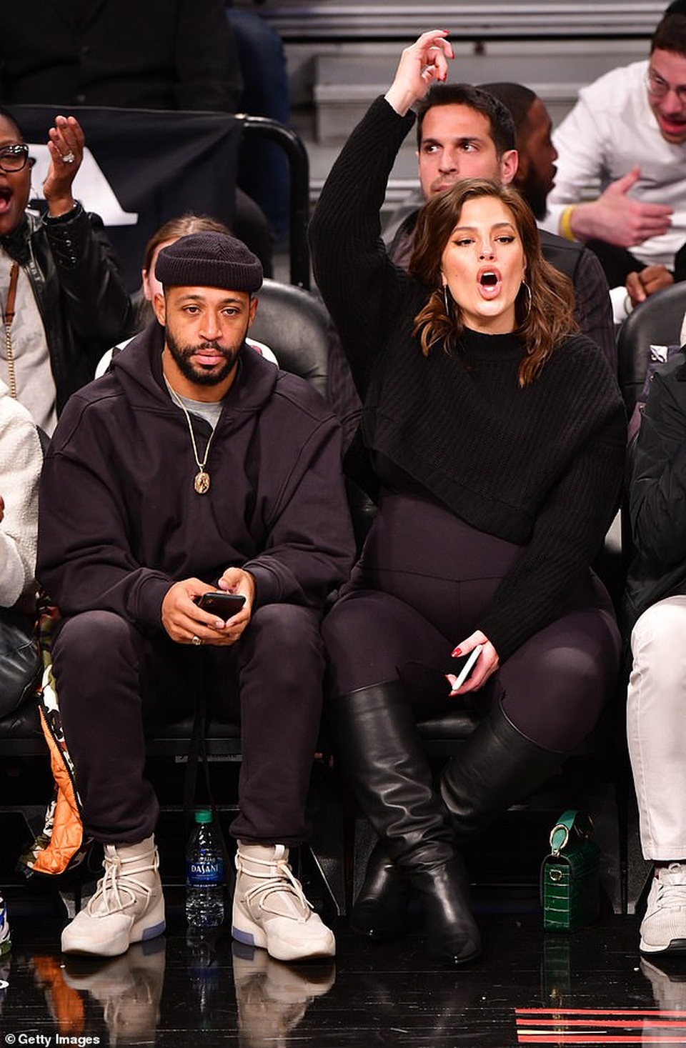 Ashley Graham: Bà bầu năng động - 2