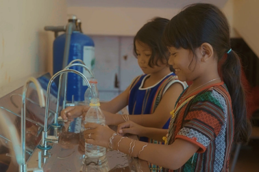 URC nuôi dưỡng ước mơ nước sạch và đến trường của trẻ em Bảo Lâm