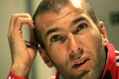 Zidane vắng mặt trong 2 trận đấu của ĐT Pháp