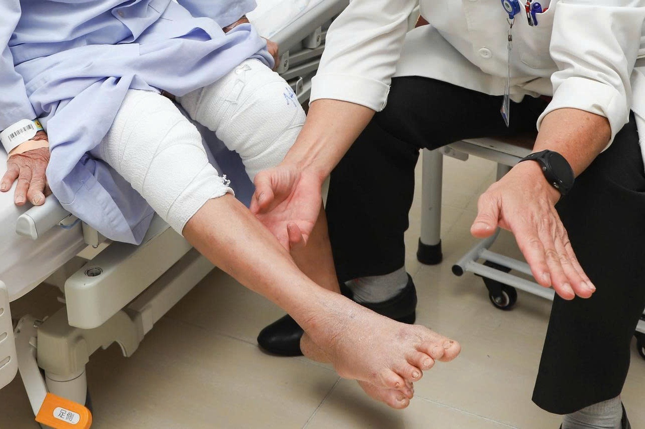 Phép màu đến với người phụ nữ tưởng chừng không thể đứng dậy được nữa - 3