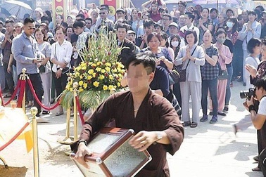 Nhà chùa mất hơn 200 triệu đồng trong hòm công đức khi làm lễ dựng chuông?