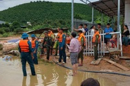 Khoảng 1.000 học sinh ở Lâm Đồng tạm nghỉ học do ngập