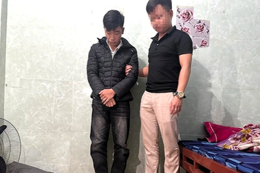 Bắt tạm giam thanh niên trộm 13kg bạc ở cửa hàng vàng